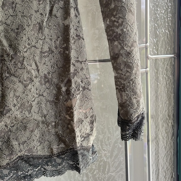 FP sheer lace - Picture 3 of 4